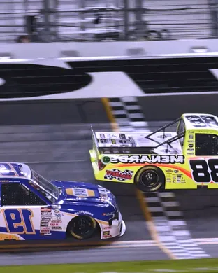 NASCAR Craftsman Truck Series: ECOSAVE 200