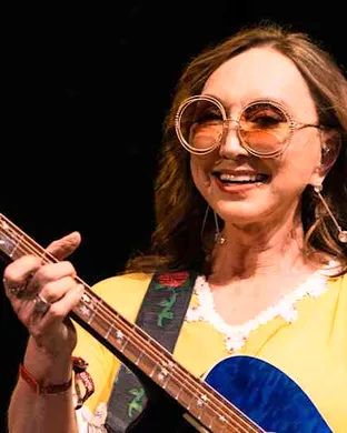 Pam Tillis Sellersville