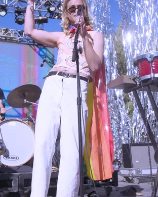 Babe Rainbow